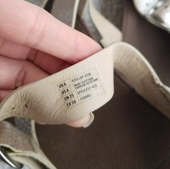 🚫SOLDⓂ️🚫NEW FITFLOP SKINNY Z SANDALS - Picture 8 of 10